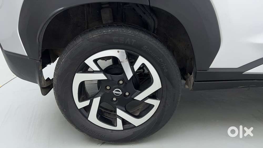 Nissan Magnite 1.0 Xv Premium Turbo Cvt, 2023, Petrol