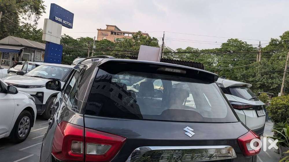 Maruti Suzuki Brezza Vxi At, 2022, Petrol
