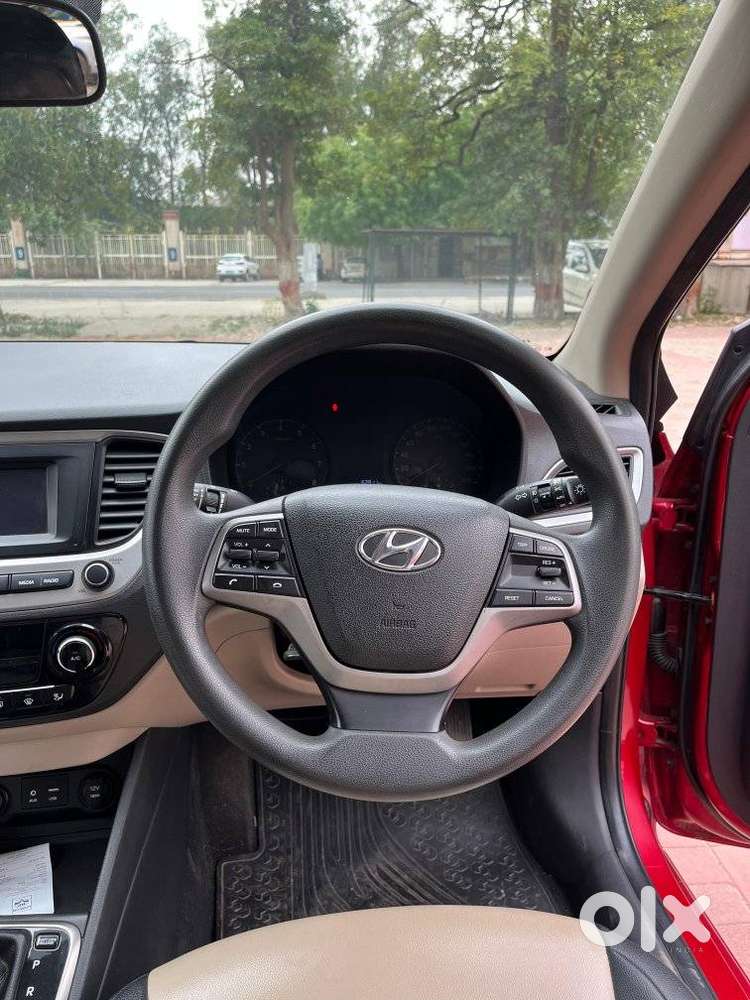 Hyundai Verna Ex 1.6 Vtvt At, 2018, Petrol