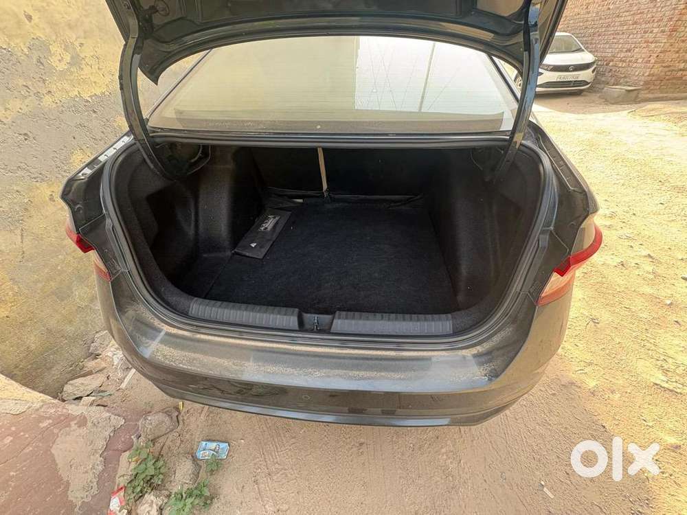 Skoda Slavia 2022 Petrol Well Maintained