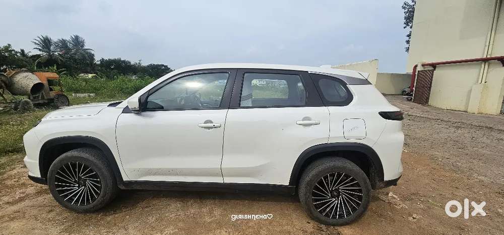 Maruti Suzuki Grand Vitara 2023 Petrol Well Maintained