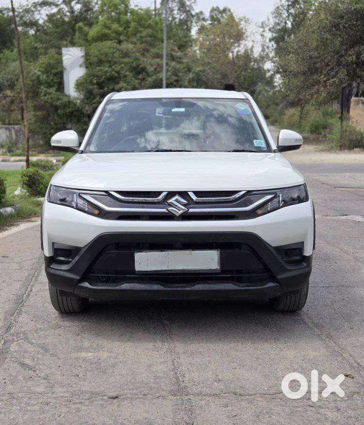 Maruti Suzuki Brezza 1.5 Lxi Cng, 2024, Cng & Hybrids