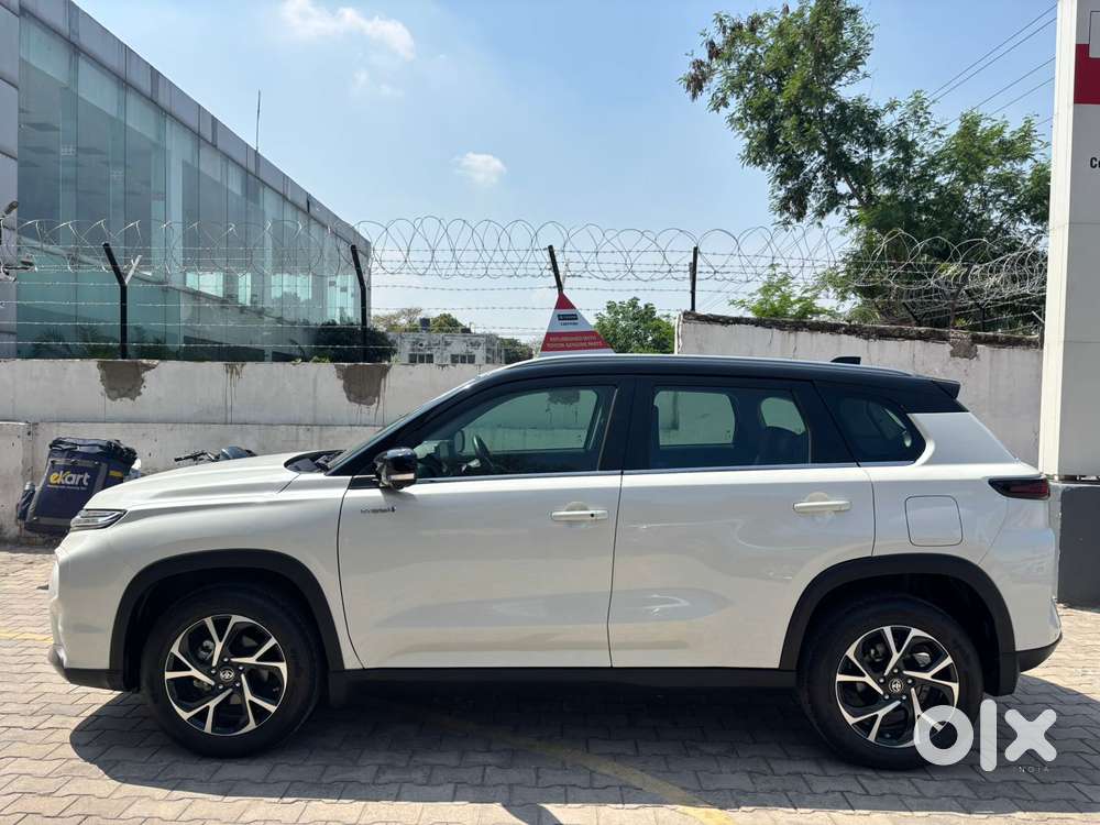 Toyota Urban Cruiser Hyryder 1.5 V Hybrid, 2024