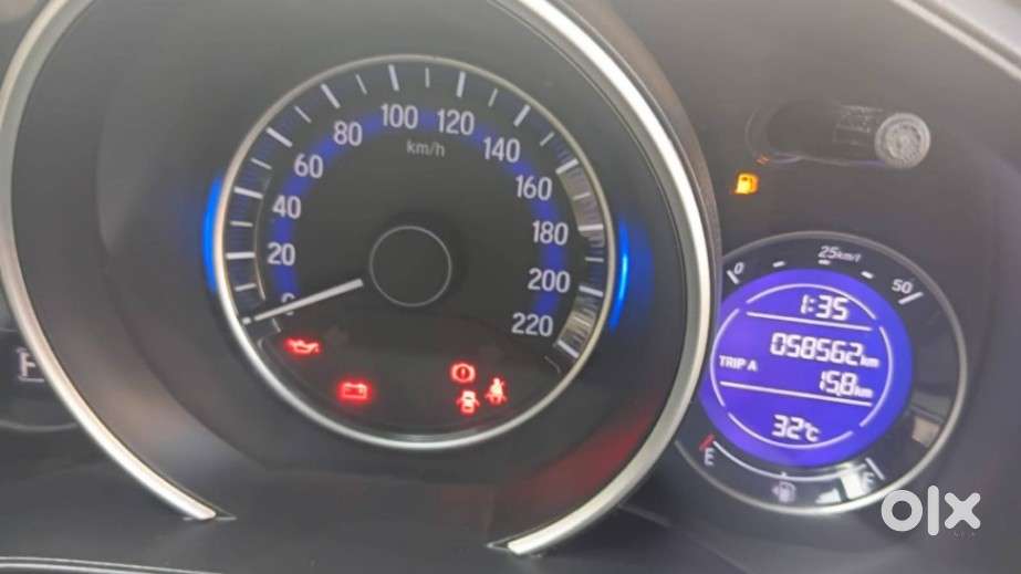 Honda Jazz V Cvt, 2017, Petrol