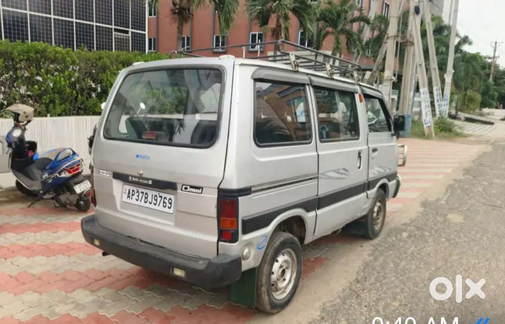 Maruti Suzuki Omni 2012