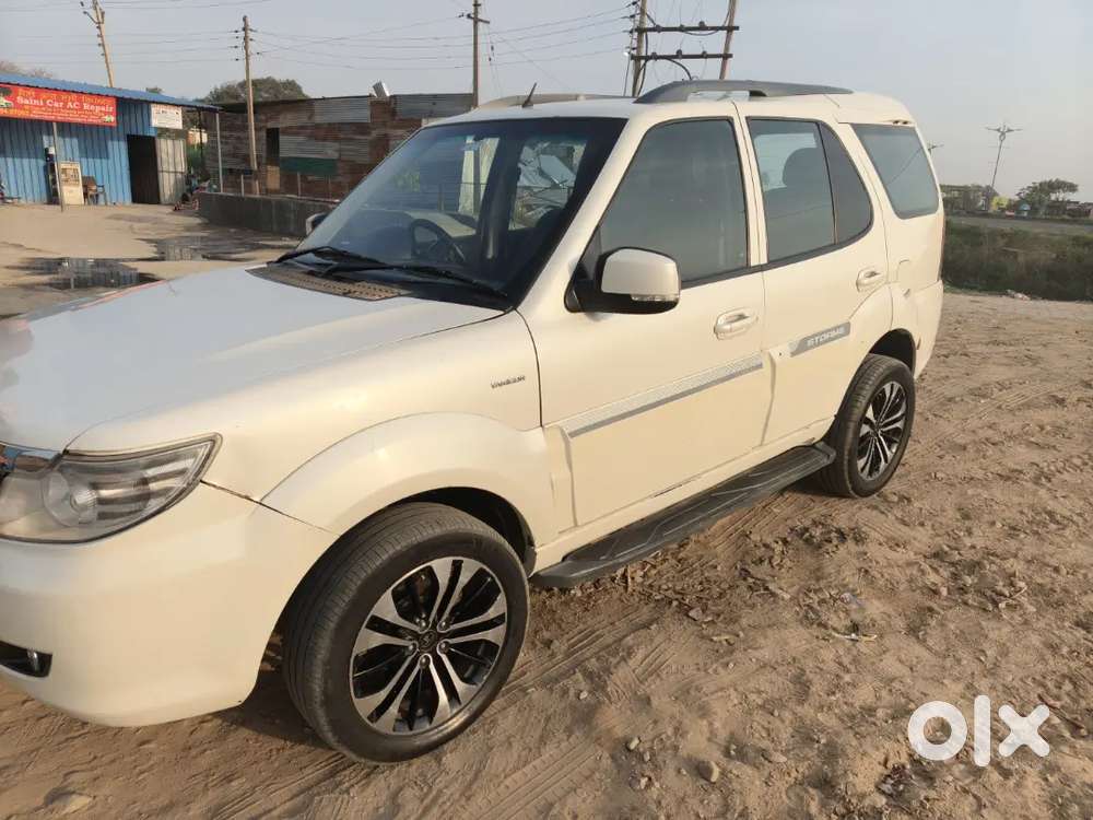 Tata Safari Storme 2017 Diesel 73500 Km Driven