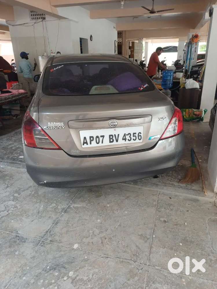 Nissan Sunny Diesel 2013