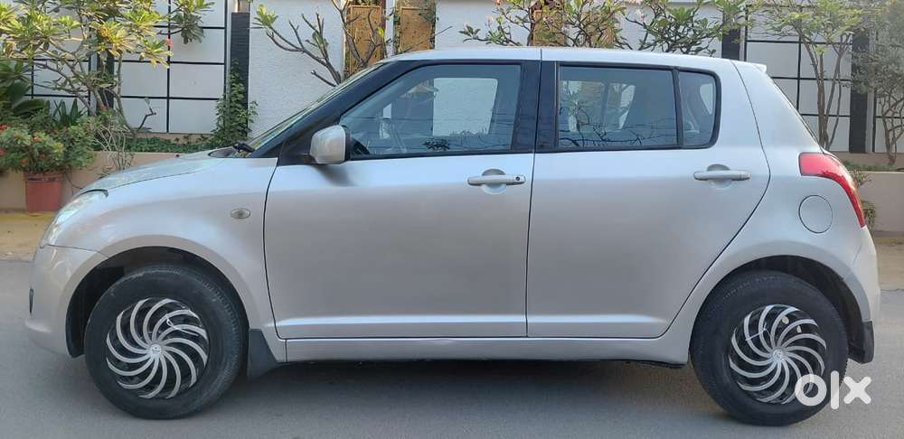 Maruti Suzuki Swift 1.2 Vxi (o), 2010, Petrol