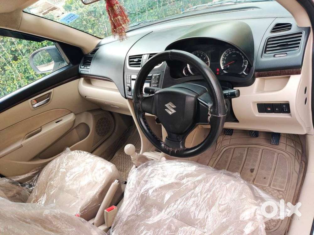 Maruti Suzuki Swift Dzire 1.2 Vxi Bsiv, 2016, Petrol