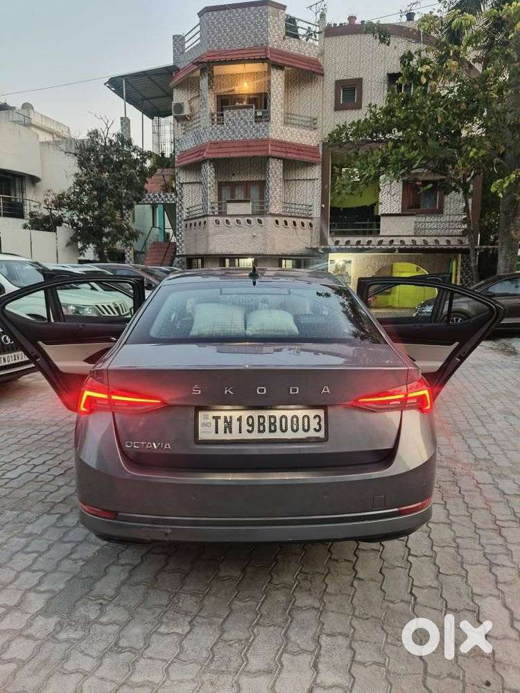 Skoda Octavia 2.0 L K Tsi At, 2022, Petrol