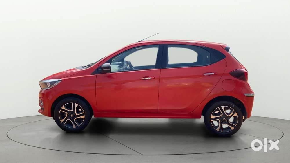 Tata Tiago Xza Plus, 2022, Petrol
