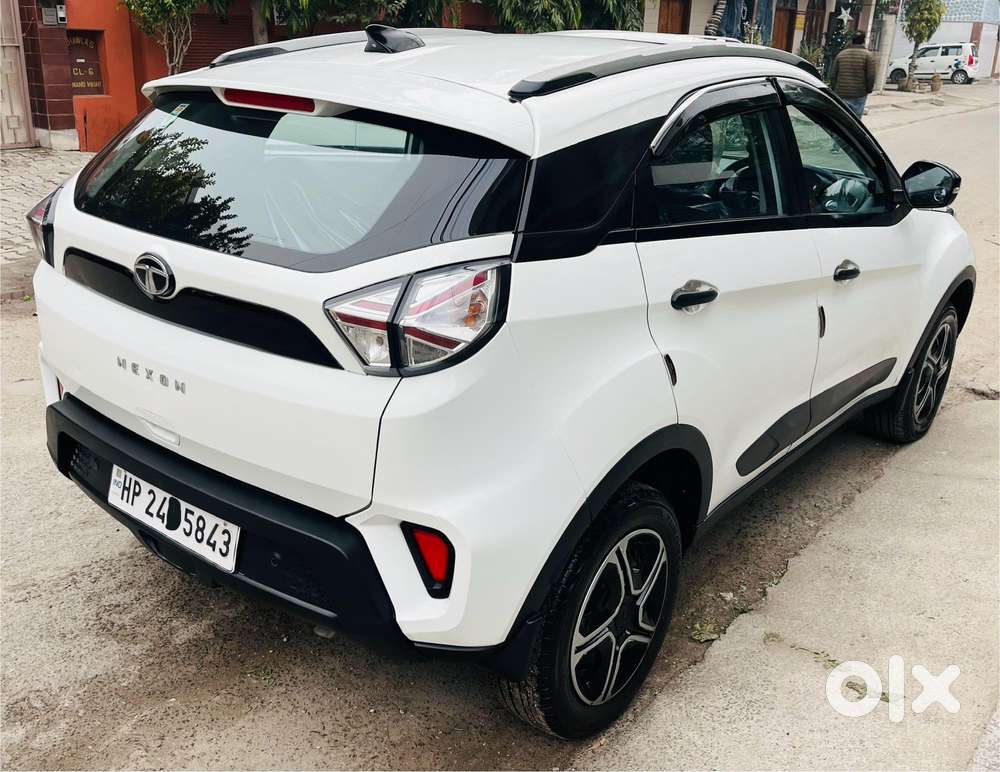 Tata Nexon 1.2 Revotron Xm (s), 2023, Petrol