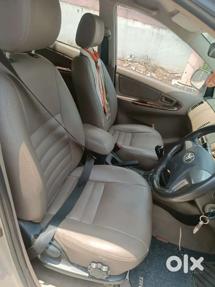 Toyota Innova 2016 Diesel Well Maintained
