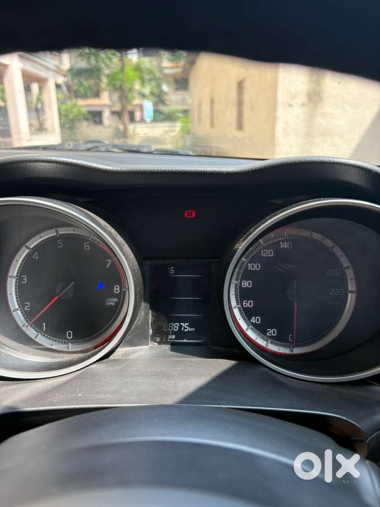 Maruti Suzuki Swift Petrol 2022