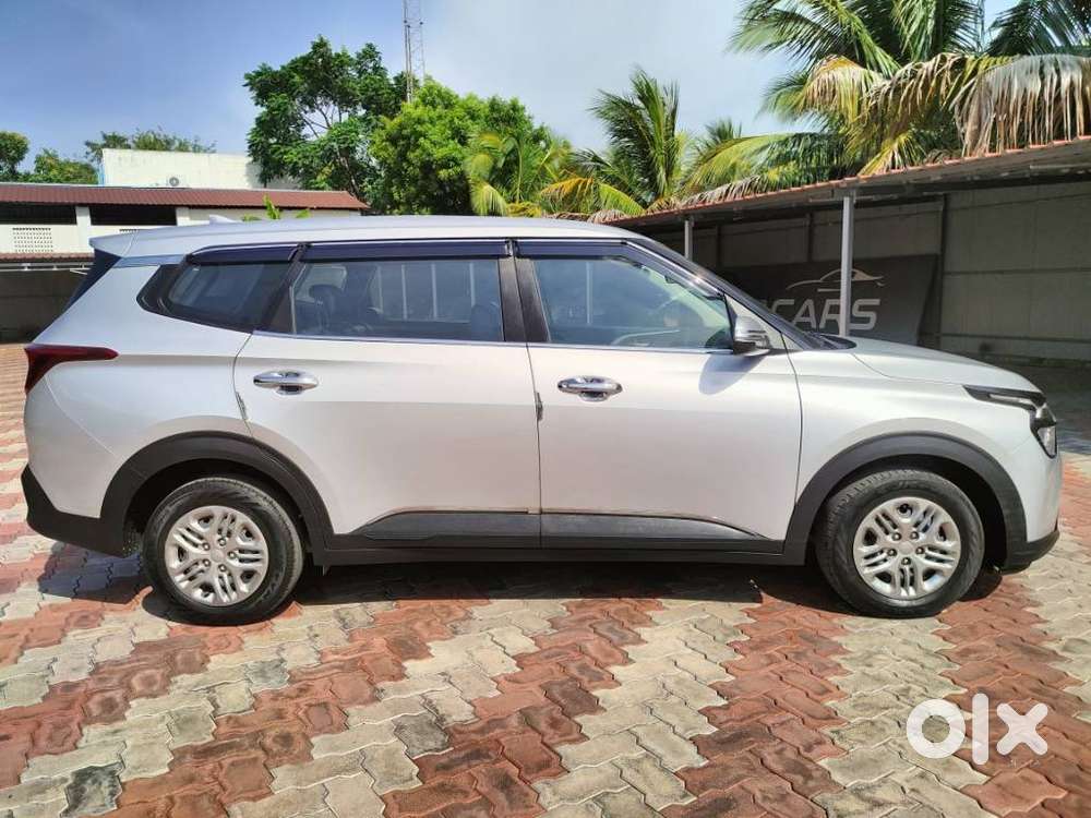 Kia Carens, 2024, Petrol