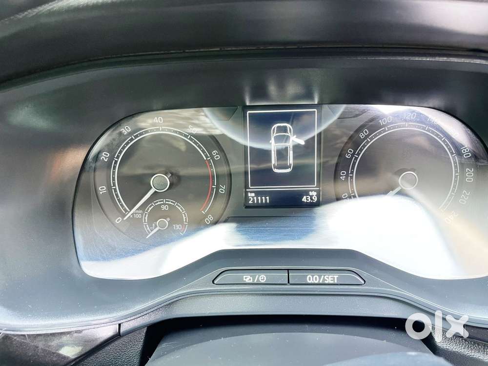 Skoda Kushaq Anniversary Edition 1.5l Tsi Dsg, 2023, Petrol