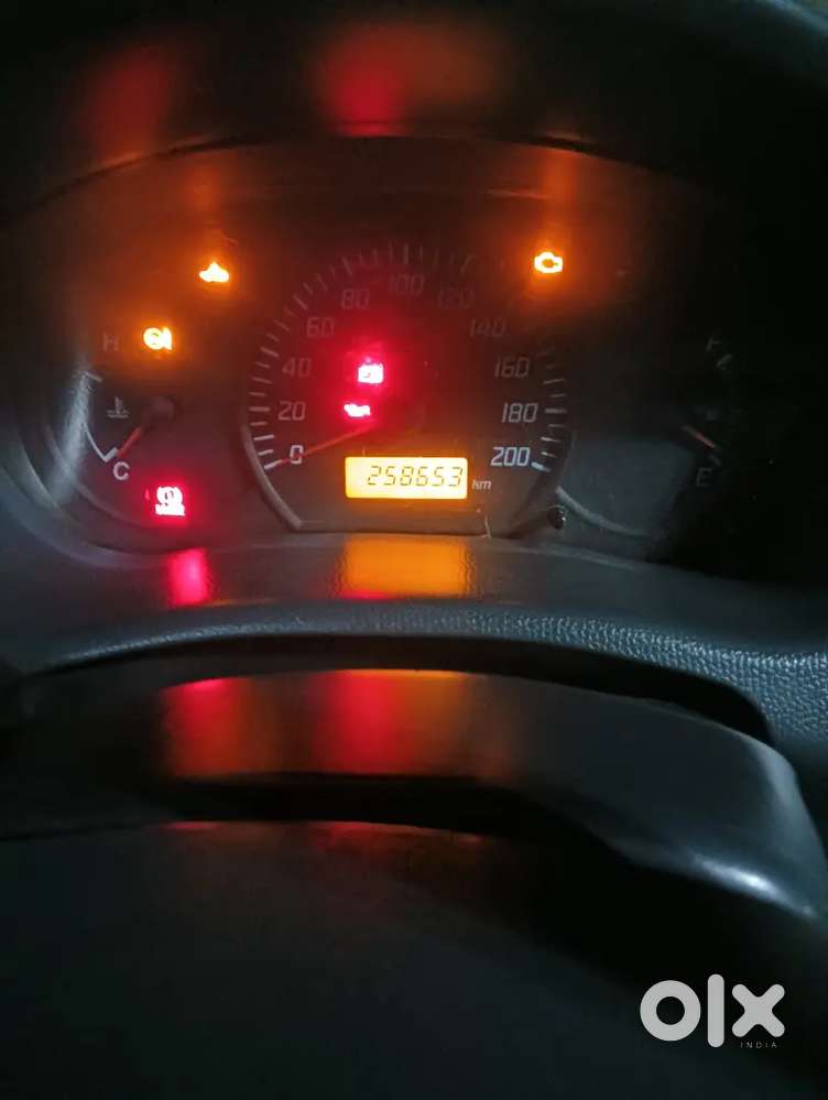 Maruti Suzuki Dzire 2013