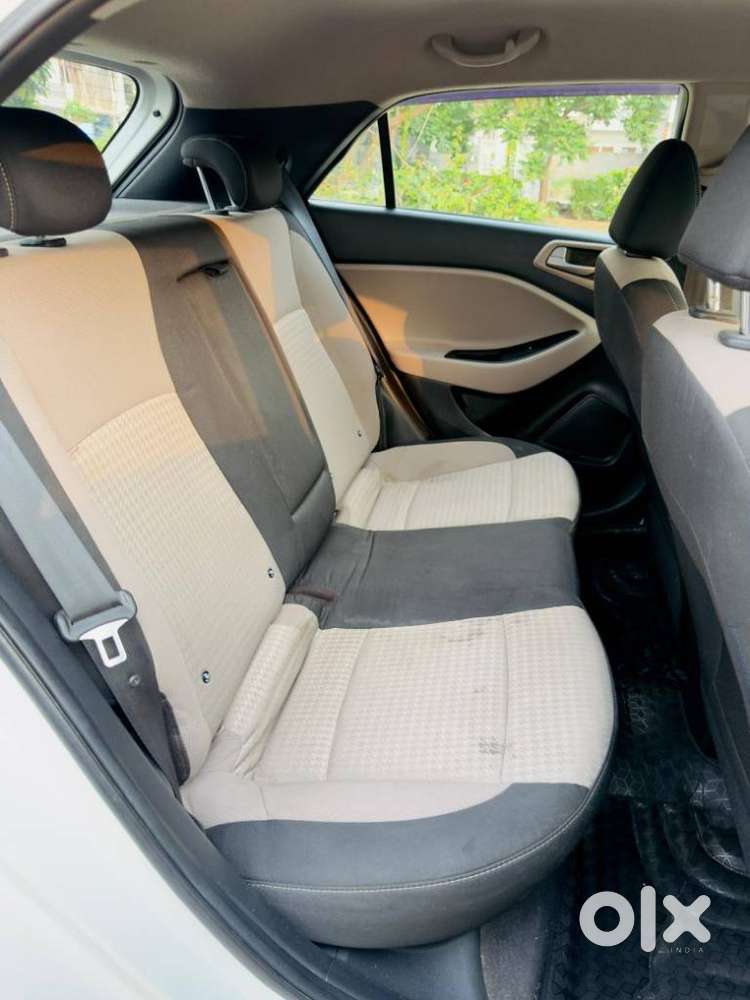 Hyundai I20 Petrol Asta Option, 2018, Petrol