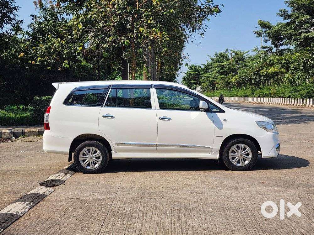 Toyota Innova 2.5 G (diesel) 8 Seater, 2015, Diesel
