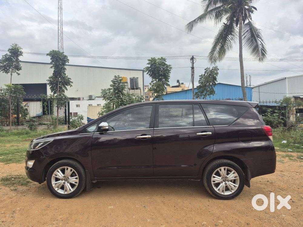 Toyota Innova Crysta 2.8 Zx At, 2016, Petrol