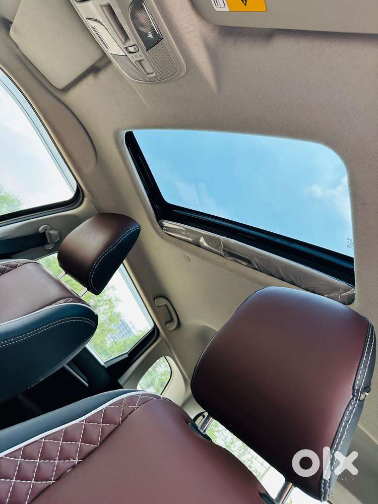 Maruti Suzuki Brezza 1.5 Zxi Smart Hybrid, 2023, Petrol