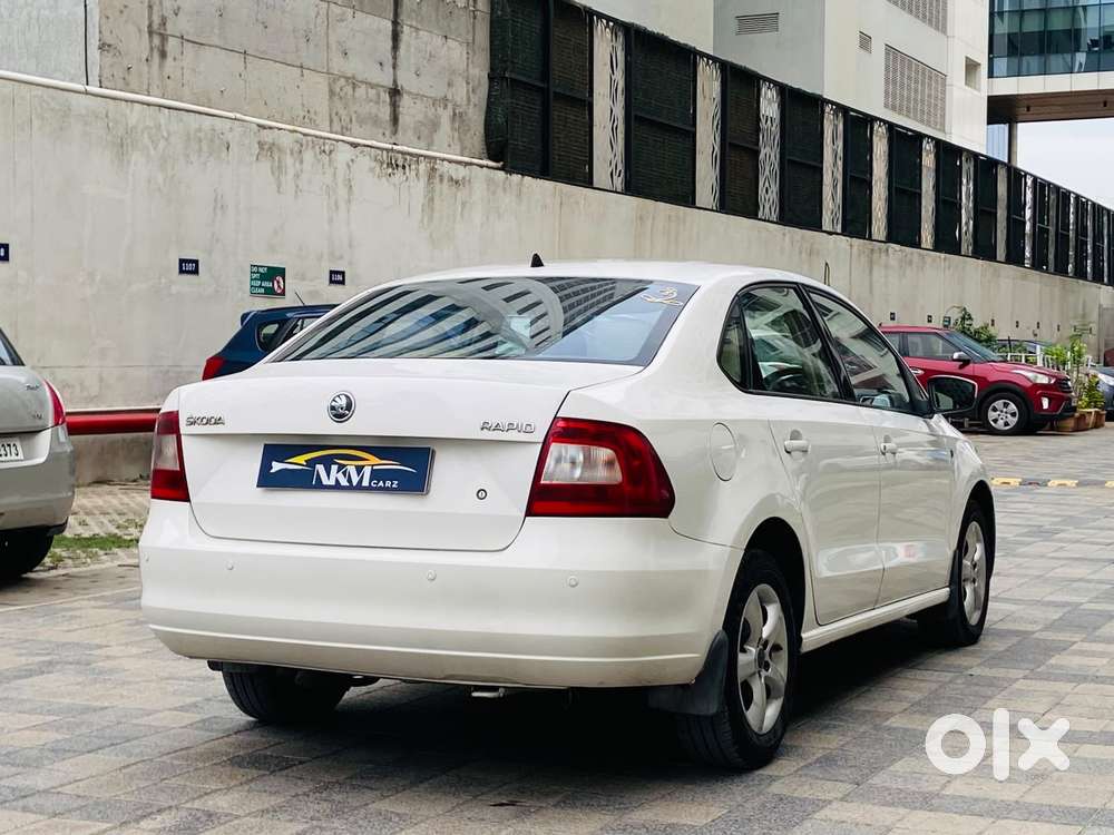 Skoda Rapid 1.5 Tdi At Ambition Plus, 2015, Diesel