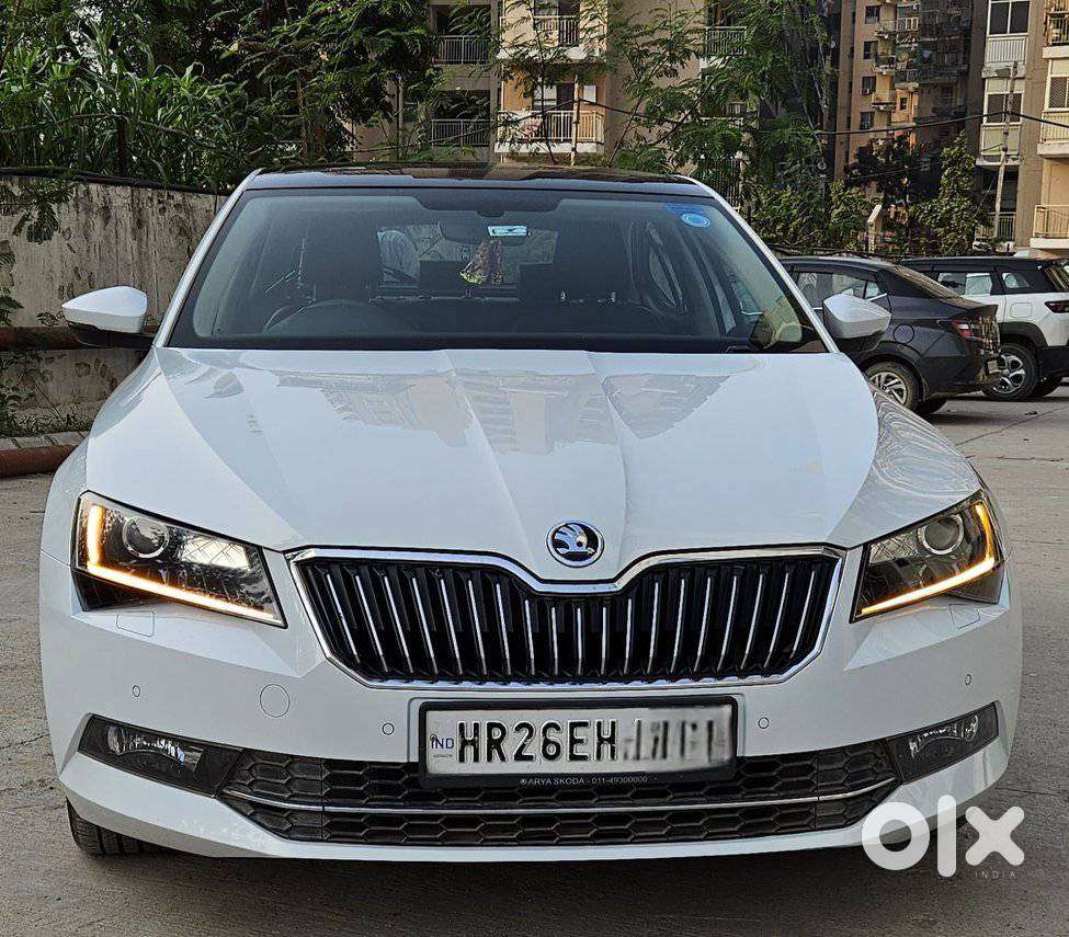 Skoda Superb 2.0 L&k Tsi At, 2020, Petrol