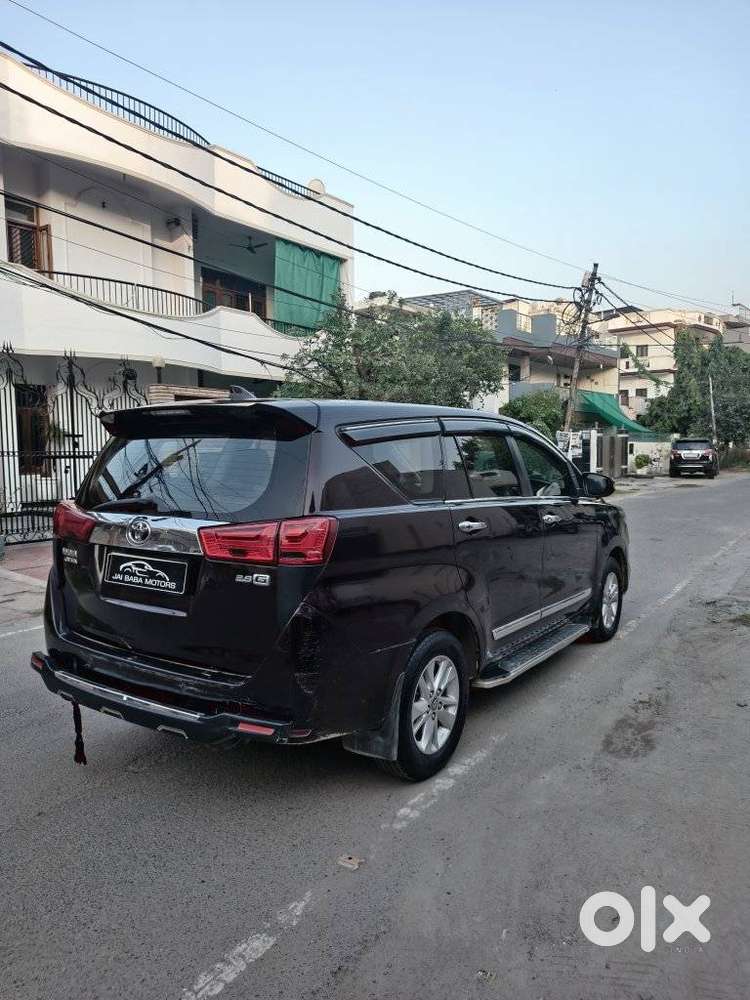 Toyota Innova Crysta 2.8 Gx At, 2017, Diesel