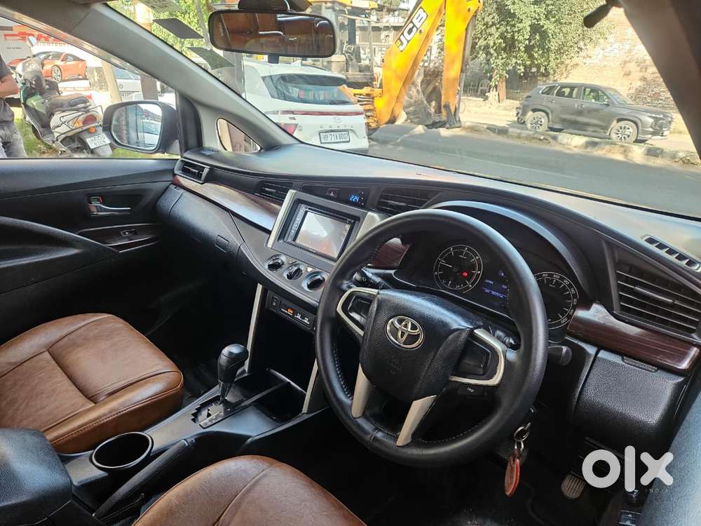 Toyota Innova Crysta 2.8 Gx At, 2017, Diesel