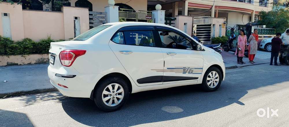Hyundai Xcent 2015 Petrol Well Maintained