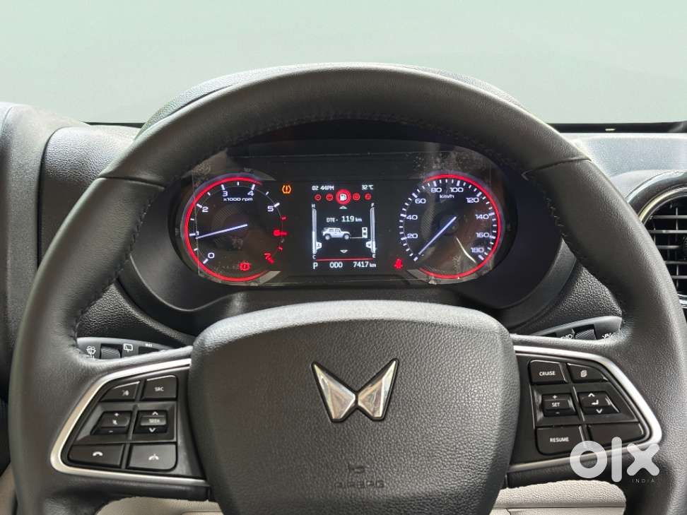 Mahindra Thar Roxx Mx5 Petrol Mt 2wd, 2025, Petrol