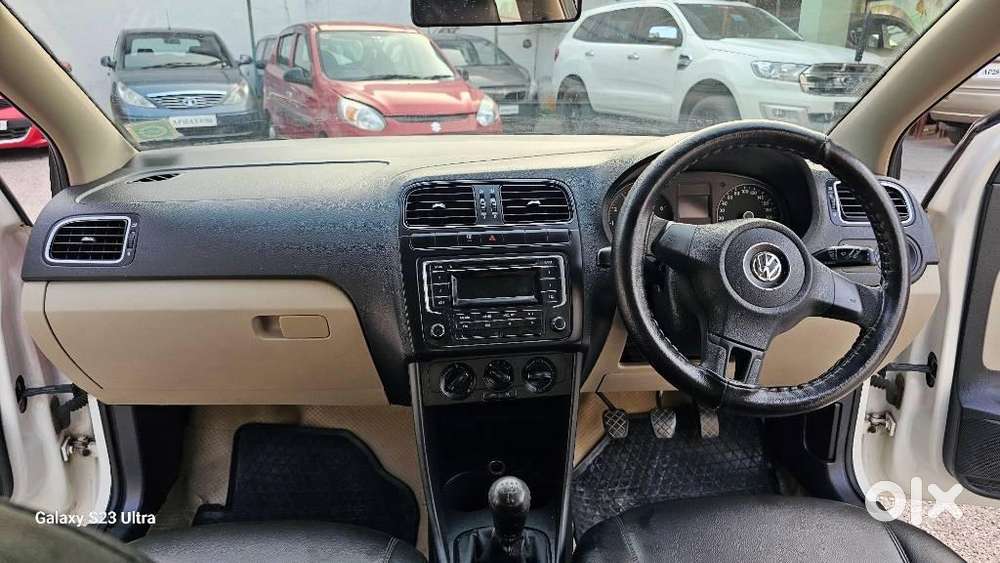 Volkswagen Polo 2009-2013 Comfortline Breeze, 2014, Petrol