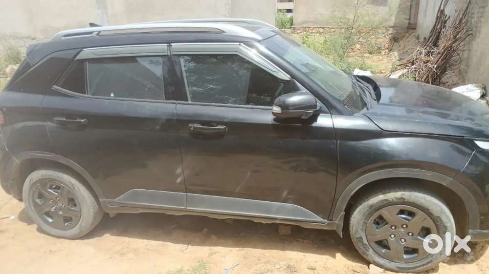 Hyundai Venue N Line 2023 Petrol 90000 Km Driven
