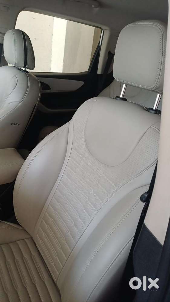 Mahindra Xuv700 2022 Diesel 50000 Km Driven