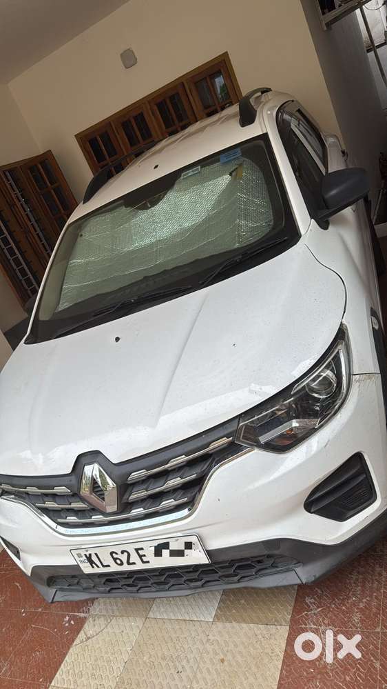 Renault Triber 1.0 Rxe, 2020, Petrol