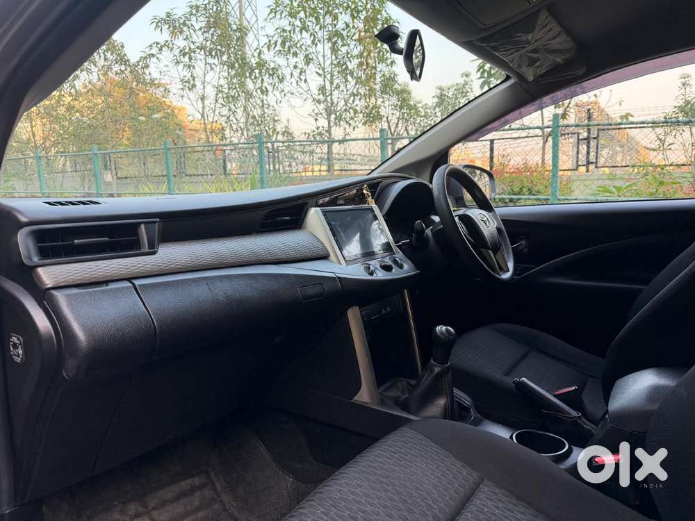 Toyota Innova Crysta 2.4 G Mt, 2017, Diesel