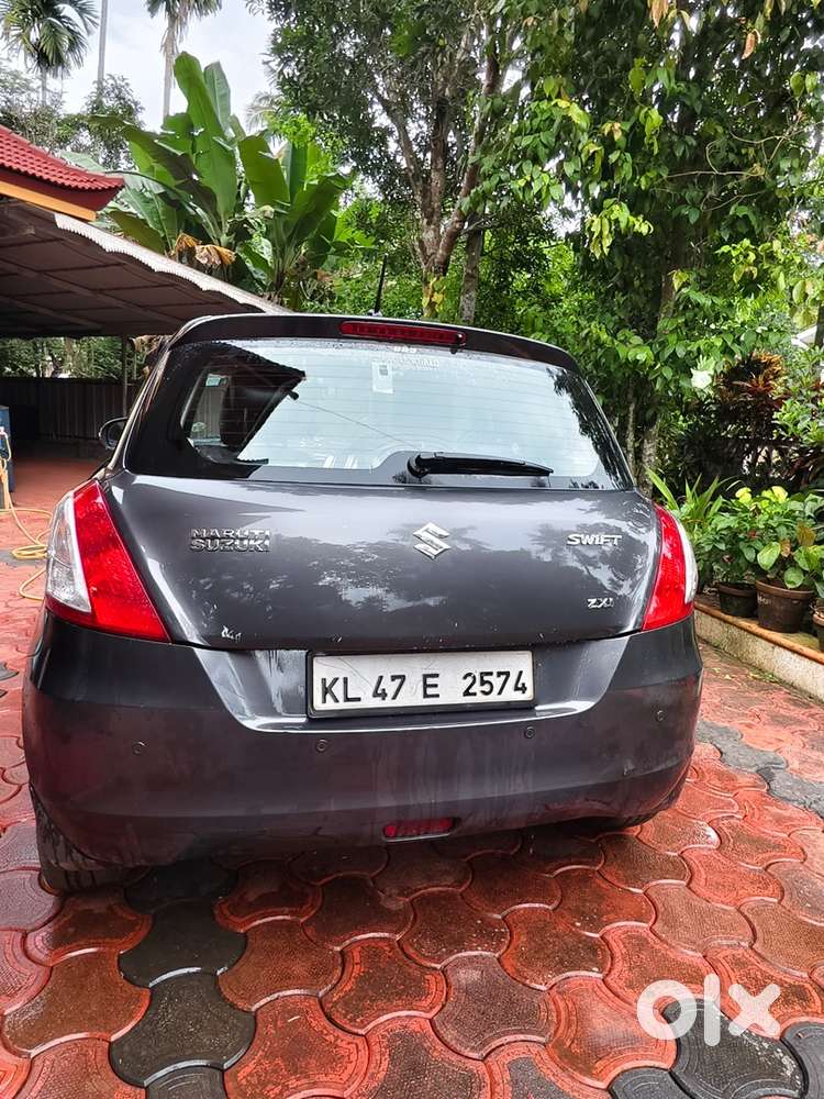 Maruti Suzuki Swift Petrol 2015 For Sale. Full Showroom History.