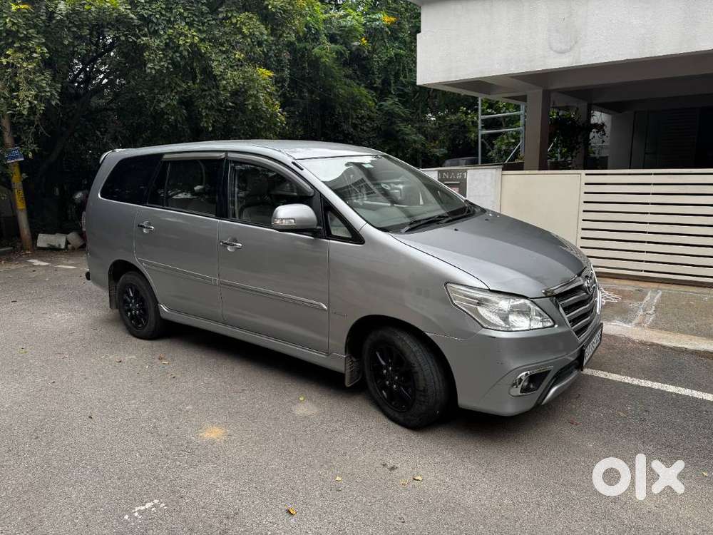 Toyota Innova Diesel 2012