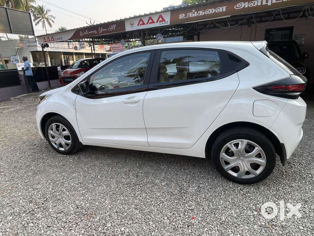 Tata Altroz 1.2 Xt, 2023, Petrol