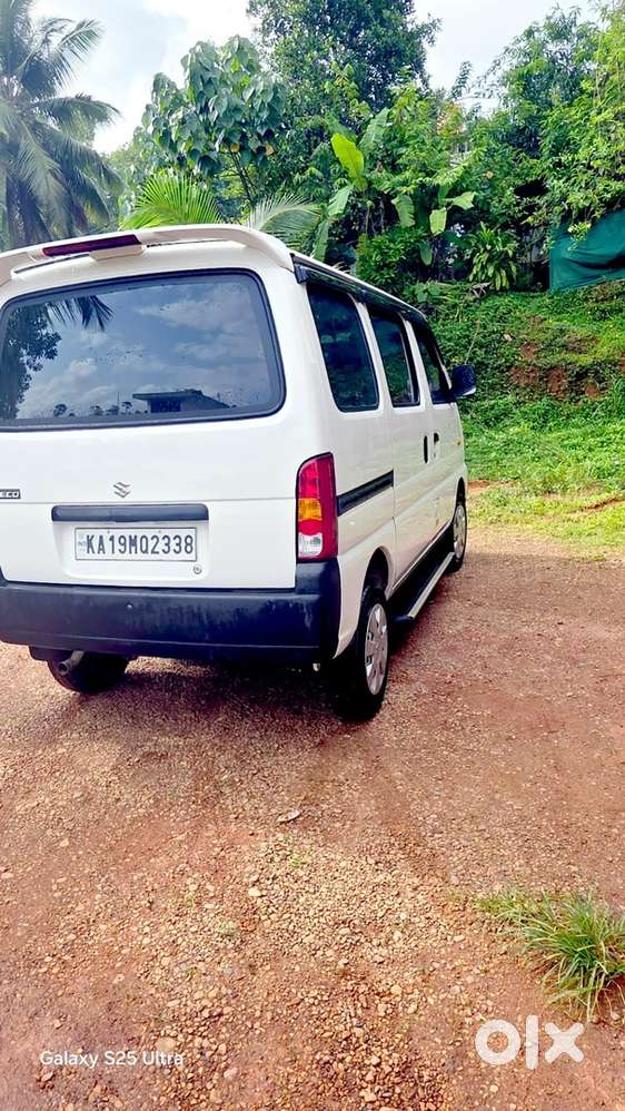 Maruti Eeco Smiles 2025