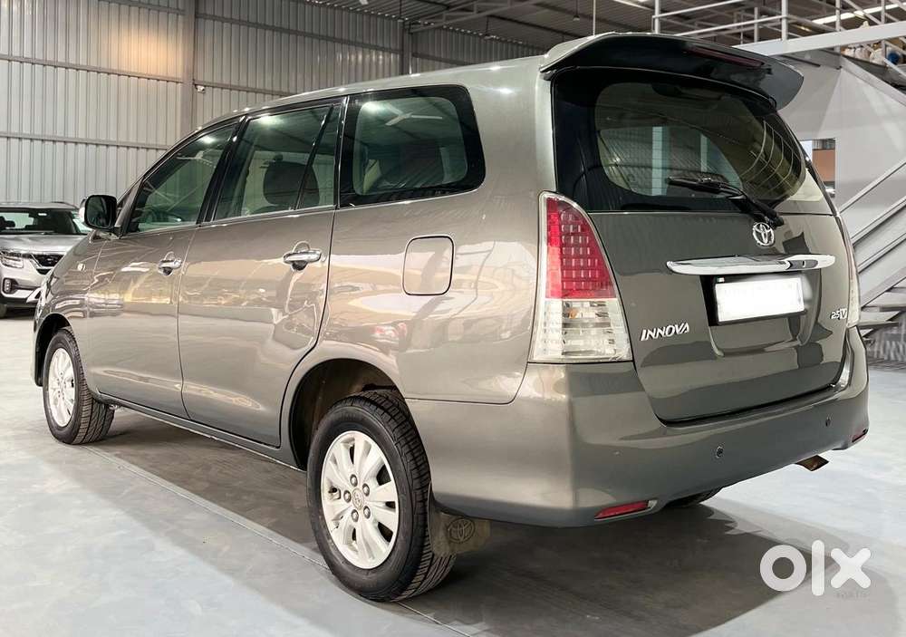 Toyota Innova 2.5 V 7 Str, 2009, Diesel