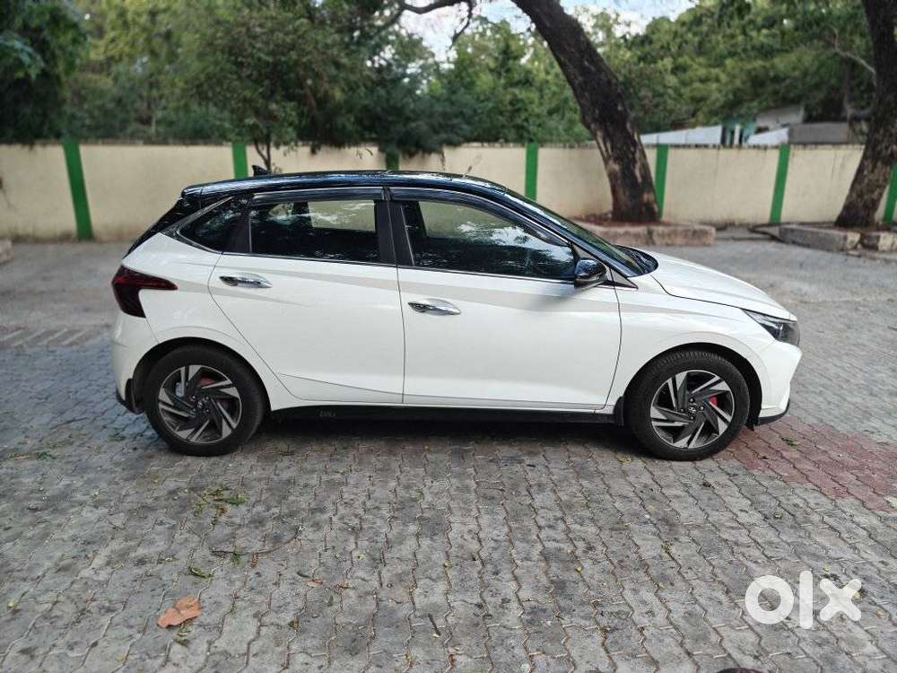 Hyundai New I20 1.5 Asta (o) Mt Dual Tone, 2021, Diesel