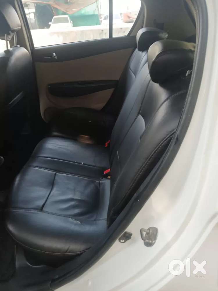 Hyundai I20 Sportz 1.4 Crdi, 2014, Diesel