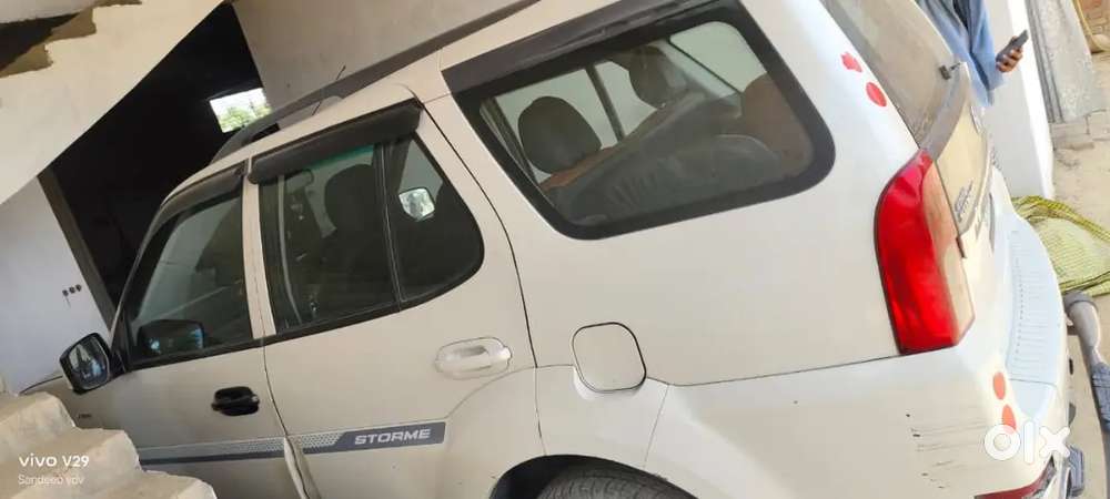 2016 Tata Safari Storme