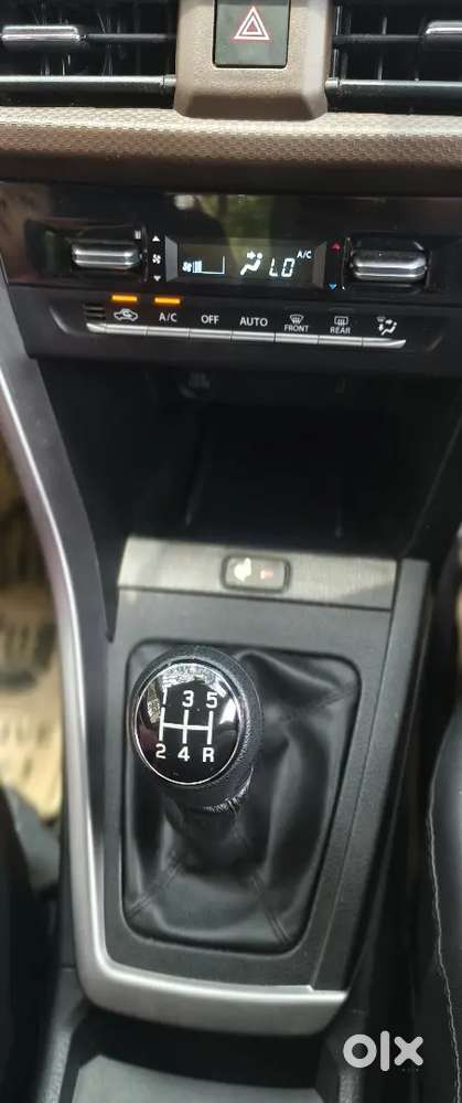 Maruti Suzuki Brezza 2023 Petrol 25000 Km Driven