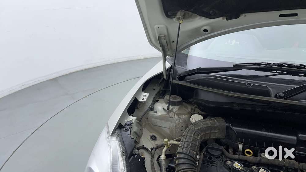 Maruti Suzuki Dzire 1.2 Zxi Amt, 2017, Petrol