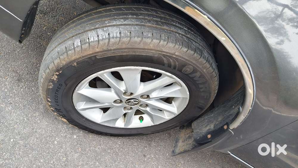 Toyota Innova Crysta 2016 Diesel Manual