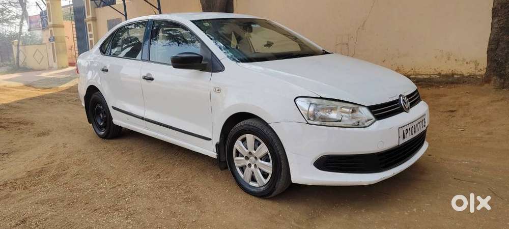 Volkswagen Vento 2010-2013 Petrol Trendline, 2011, Petrol