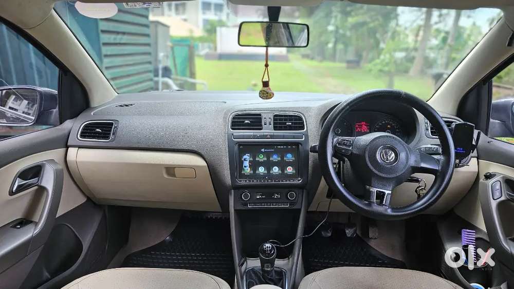 Volkswagen Vento 1.6 Tdi Diesel Highline 2013