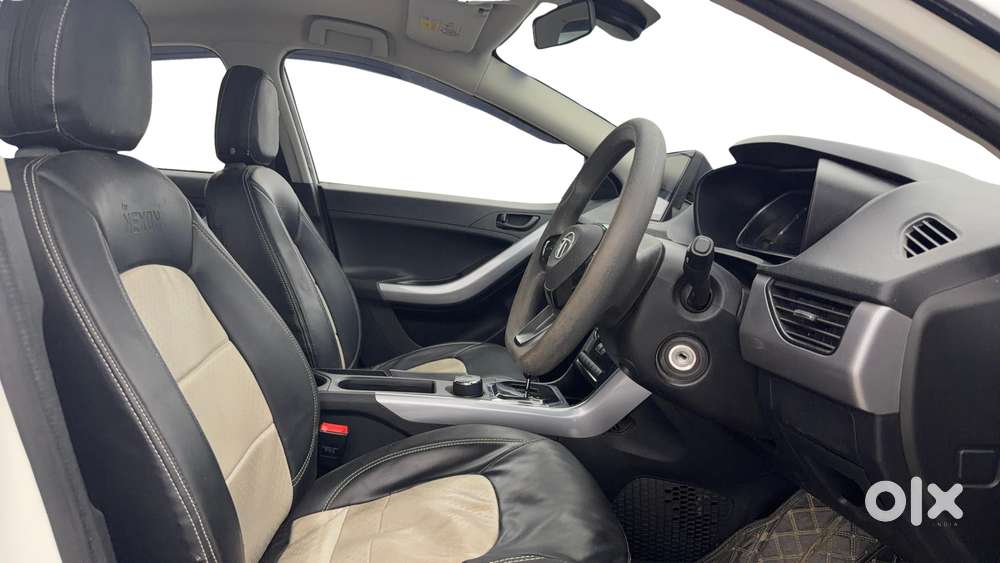 Tata Nexon 1.5 Revotorq Xma Amt (s), 2022, Petrol